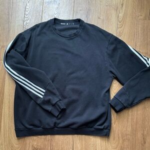 Adidas crew neck sweatshirt large